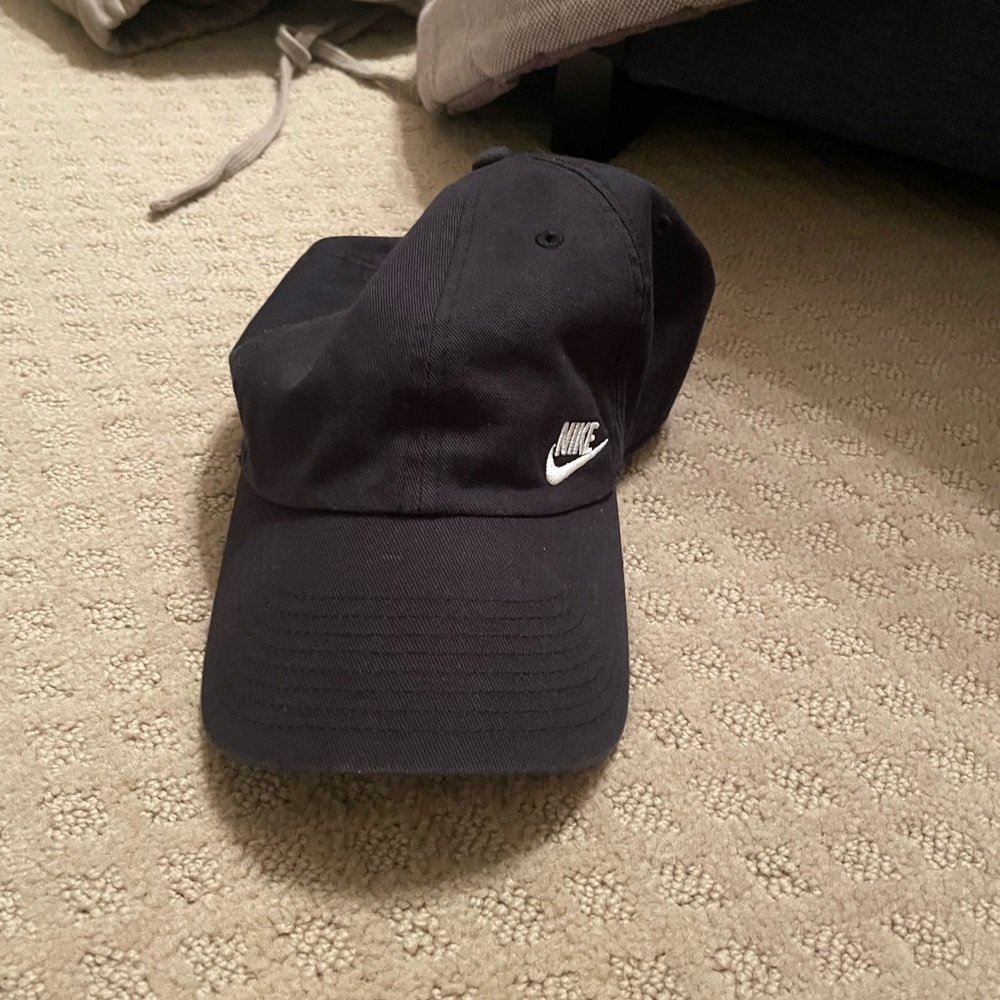 Nike black hat